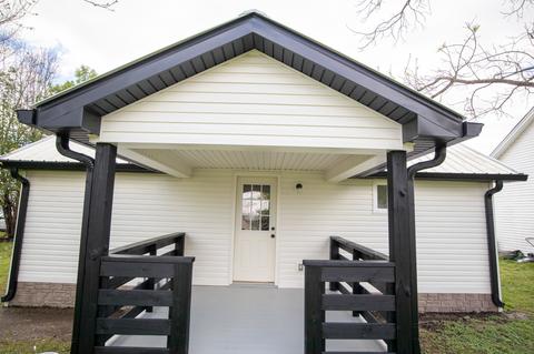 904 W 2nd St, Dickson, TN 37055 photo 4