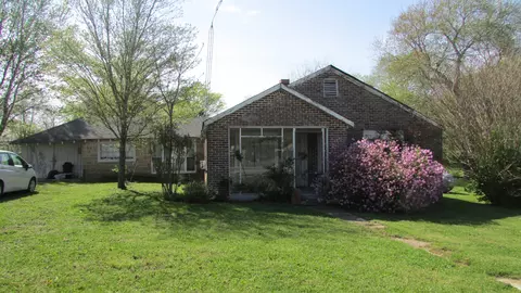 1133 Rabbit Trail Rd S, Five Points, TN 38457 photo 2