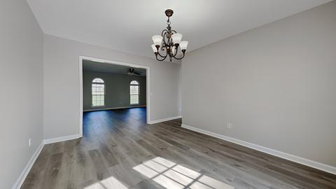 105 Redbud Dr, Dickson, TN 37055 photo 4