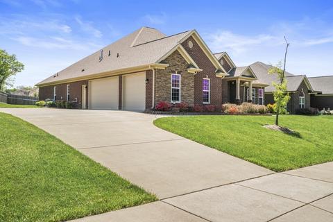 1081 Brixworth Dr, Spring Hill, TN 37174 photo 2