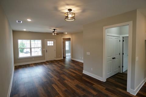 940 19th Ave W, Springfield, TN 37172 photo 4
