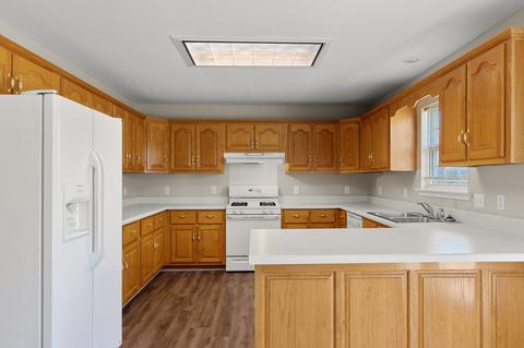 6066 Commodore Cir, Baxter, TN 38544 photo 9