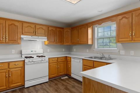6066 Commodore Cir, Baxter, TN 38544 photo 10