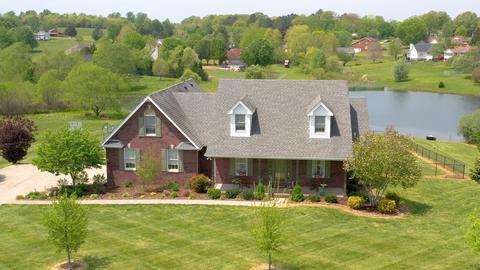 1126 E Lakeview Dr, Burns, TN 37029 photo 1