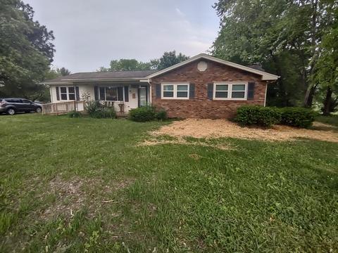 3833 Robert Pryor Rd, Springfield, TN 37172 photo 1