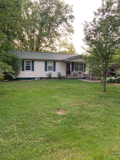 525 Doyle St, Doyle, TN 38559 photo 2