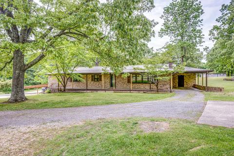 5016 Highway 70 E, White Bluff, TN 37187 photo 2