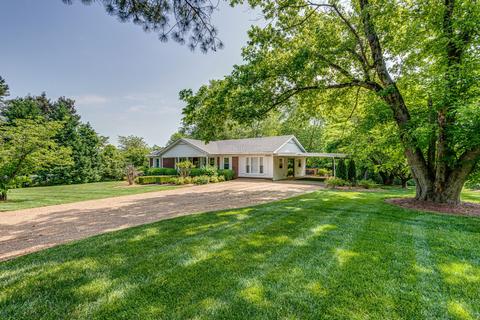 1028 Dawson Rd, White Bluff, TN 37187 photo 2