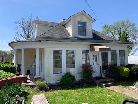 105 W End Ave, Centerville, TN 37033 photo 1
