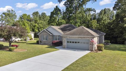 205 Lakeview Dr, Decherd, TN 37324 photo 2