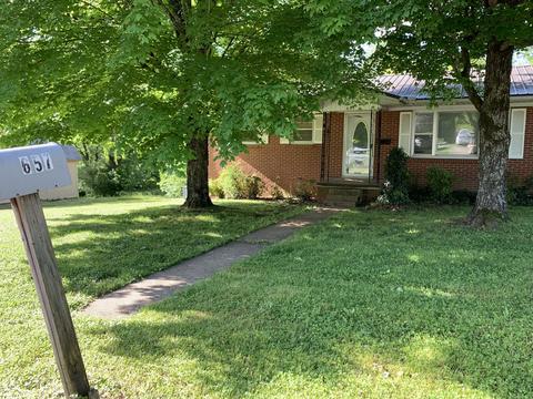 657 E Jefferson St, Pulaski, TN 38478 photo 2