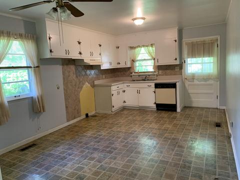 657 E Jefferson St, Pulaski, TN 38478 photo 5