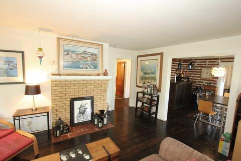 1110 N Spring St, Murfreesboro, TN 37130 photo 4