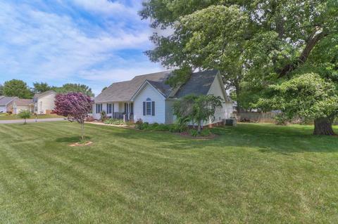 2091 Bolden Dr, Murfreesboro, TN 37127 photo 2