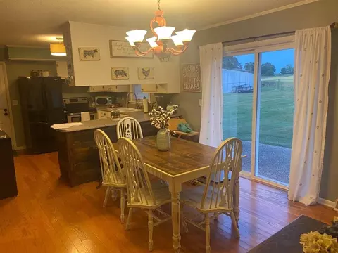 118 Horn Ave, Loretto, TN 38469 photo 5