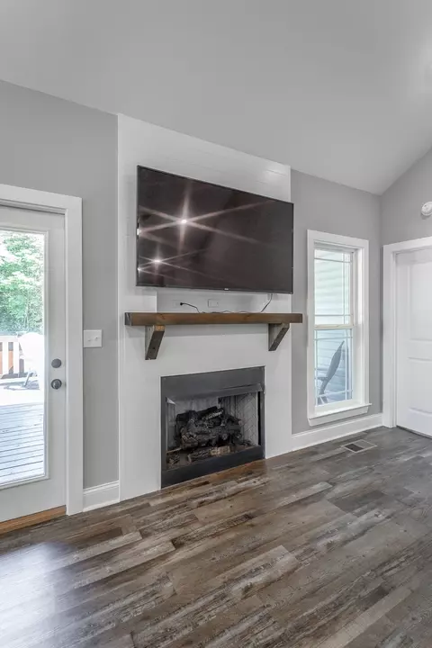 82 Senduro Pass, Rock Spring, GA 30739 photo 4