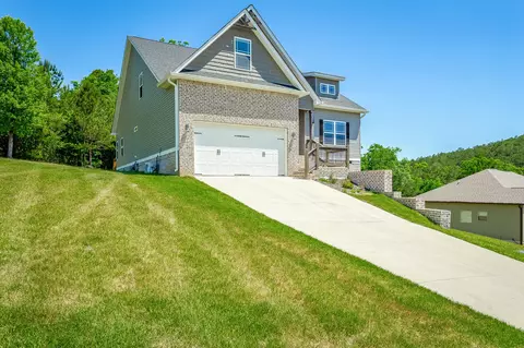 82 Senduro Pass, Rock Spring, GA 30739 photo 1