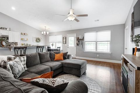 1038 Berra Dr, Springfield, TN 37172 photo 6