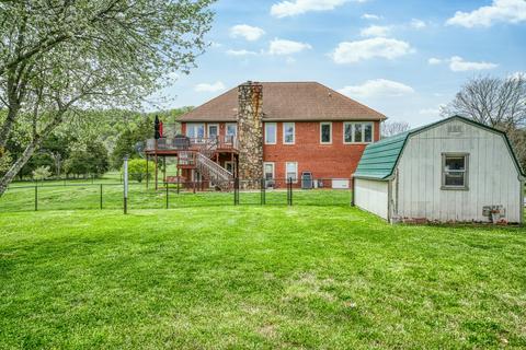 1547 Farmer Rd, Walling, TN 38587 photo 4