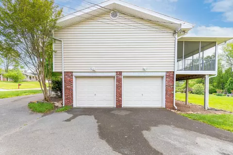 6427 Mill Stream Dr, Harrison, TN 37341 photo 4