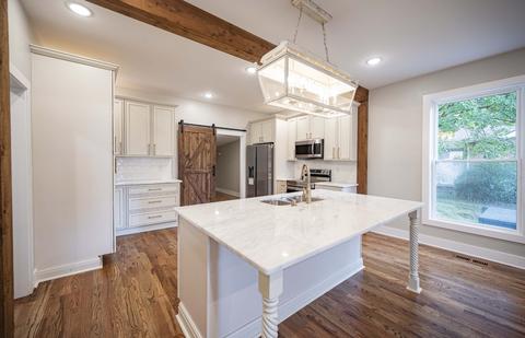 838 N Spring St, Murfreesboro, TN 37130 photo 4