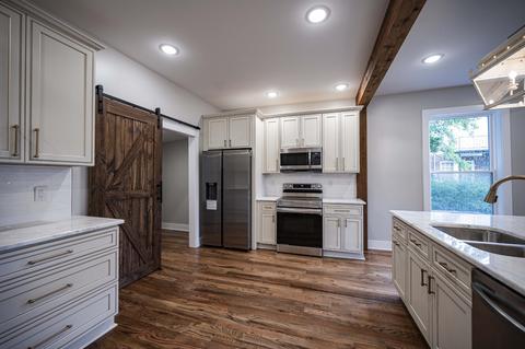 838 N Spring St, Murfreesboro, TN 37130 photo 6