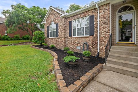 913 Split Oak Dr, Antioch, TN 37013 photo 4