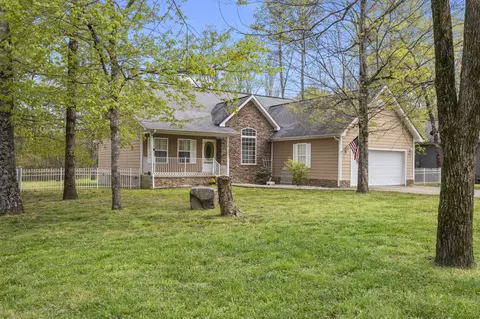 132 Maple St, Dunlap, TN 37327 photo 2