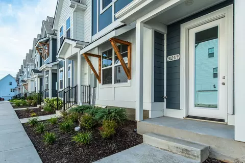 302 Williams Ave #119, Madison, TN 37115