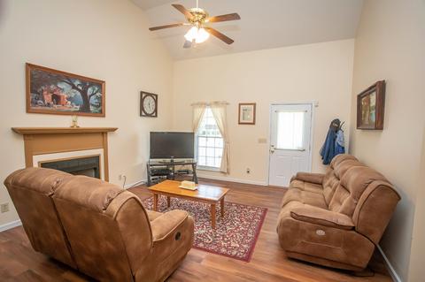139 Deerfield Dr, Springfield, TN 37172 photo 4