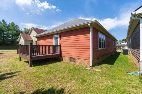 124 Fieldstone Cmns, Rock Spring, GA 30739 photo 38
