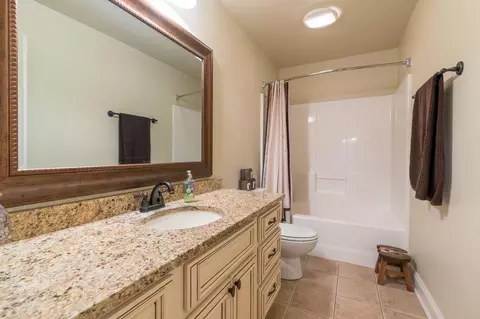 124 Fieldstone Cmns, Rock Spring, GA 30739 photo 28