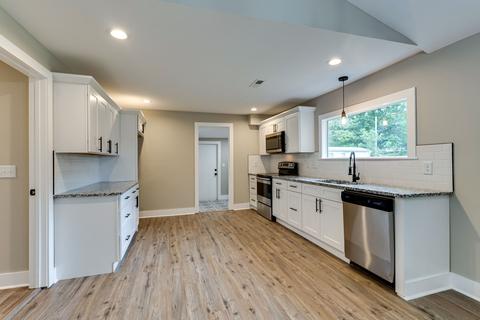 280 E Bledsoe St, Gallatin, TN 37066 photo 6