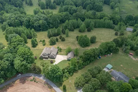 249 Cal Durham Rd, Bethpage, TN 37022 photo 5