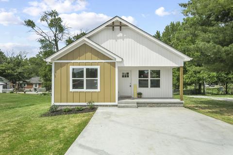 100 W Hillcrest Dr, Springfield, TN 37172 photo 1
