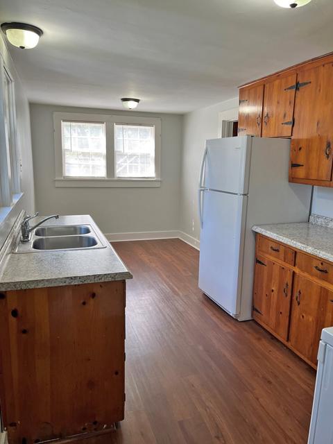 401 W Walnut St, Dickson, TN 37055 photo 4