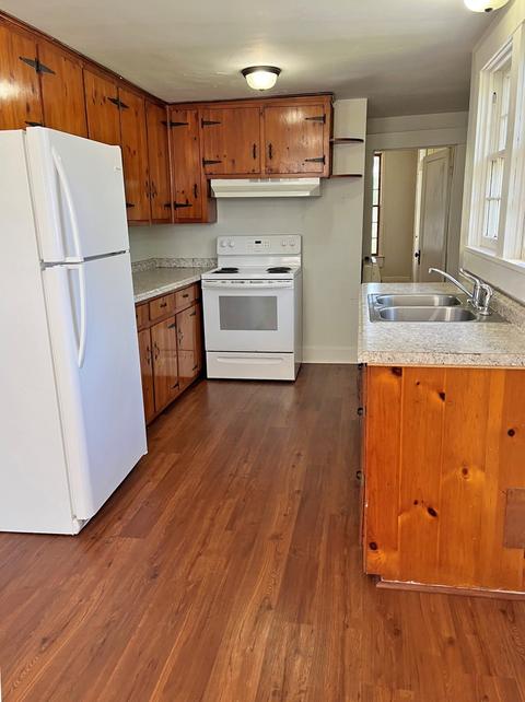 401 W Walnut St, Dickson, TN 37055 photo 5