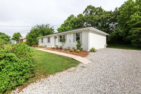 117 Marilyn Dr, Dickson, TN 37055 photo 2