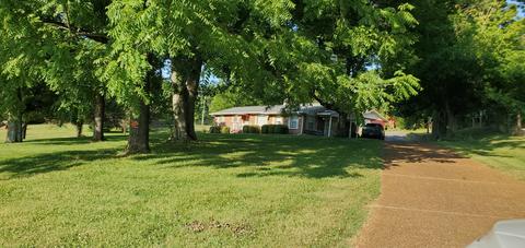 1915 Crescentview Rd N, Pulaski, TN 38478 photo 4