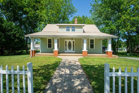 105 2nd Ave S, Decherd, TN 37324 photo 1