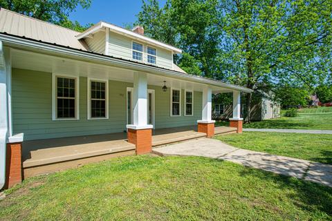 105 2nd Ave S, Decherd, TN 37324 photo 3