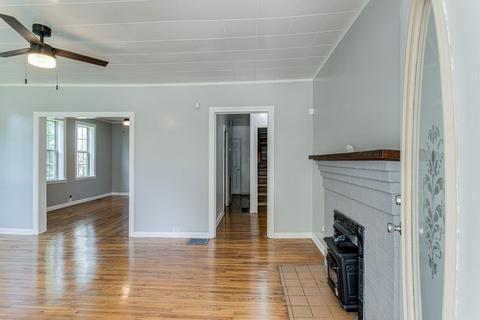 105 2nd Ave S, Decherd, TN 37324 photo 4
