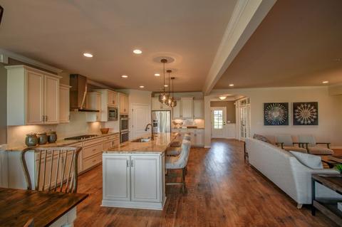 1093 Sumner Grv, Spring Hill, TN 37174 photo 2