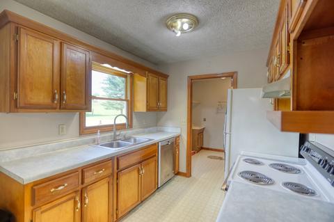 3845 Armstrong Rd, Springfield, TN 37172 photo 4