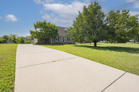 525 Morris Dr, Murfreesboro, TN 37130 photo 4
