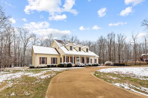 1018 Gilmer Dr, Centerville, TN 37033 photo 3