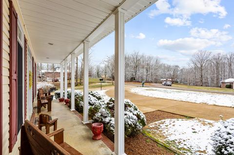 1018 Gilmer Dr, Centerville, TN 37033 photo 6