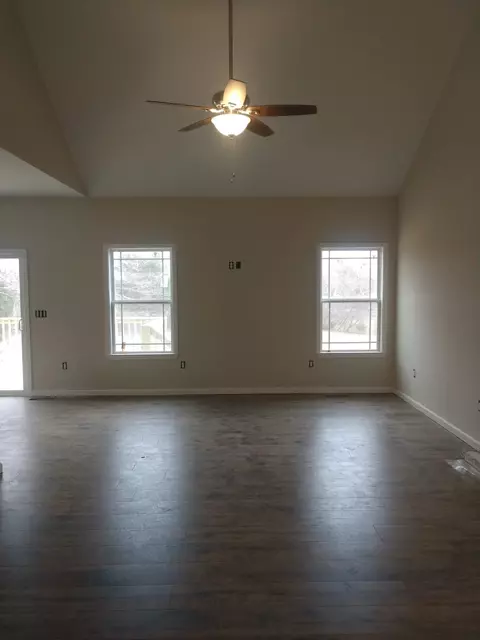 433 Mcelhiney Rd, Dickson, TN 37055 photo 8