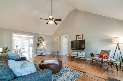 807 Blakemore Rd, Dickson, TN 37055 photo 5
