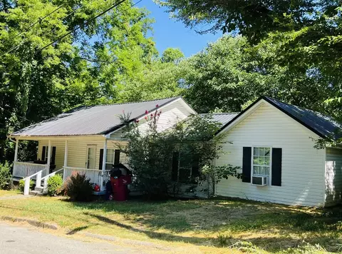 303 First Ave E, Carthage, TN 37030 photo 1